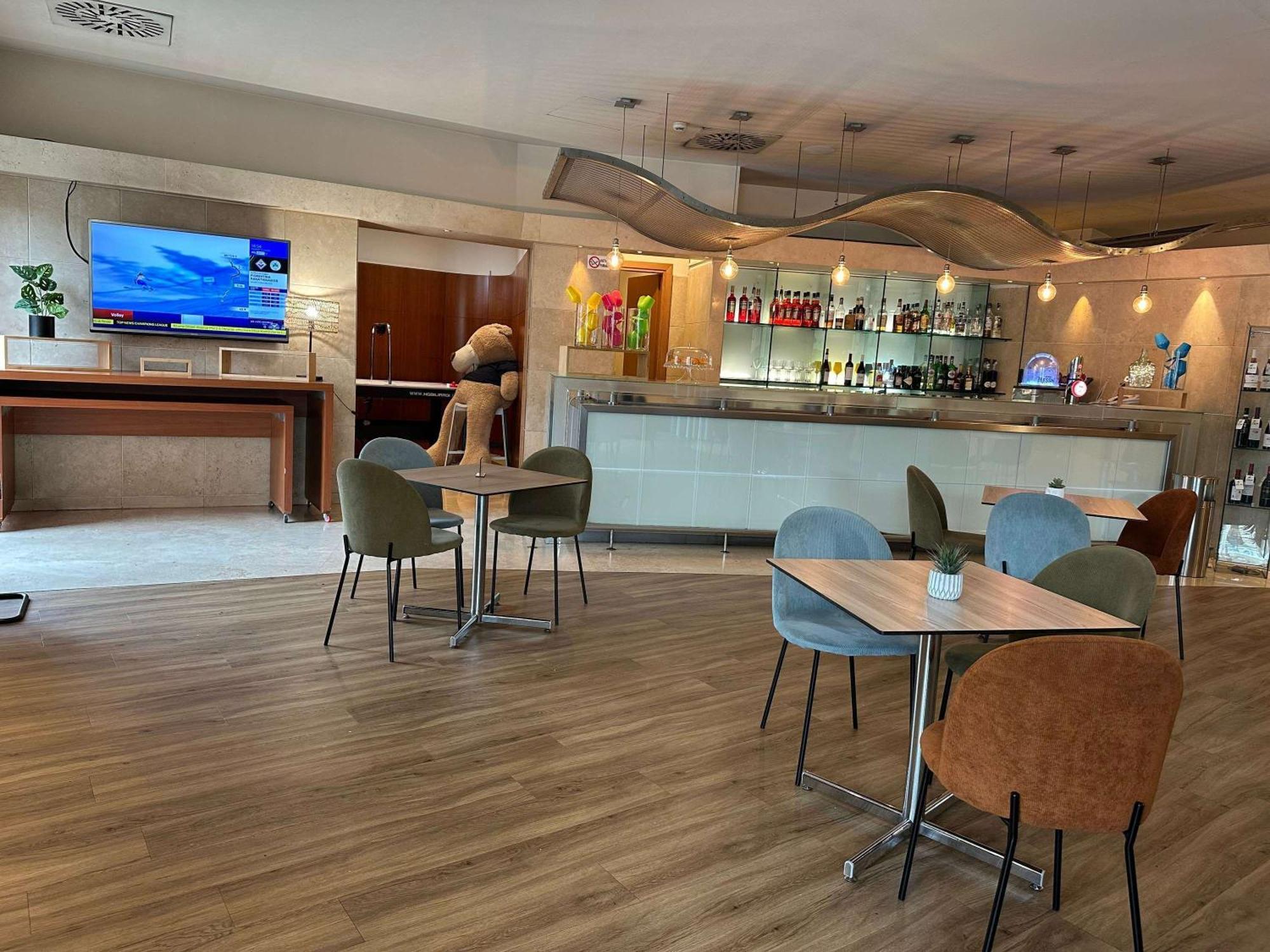 Novotel Roma Est Esterno foto